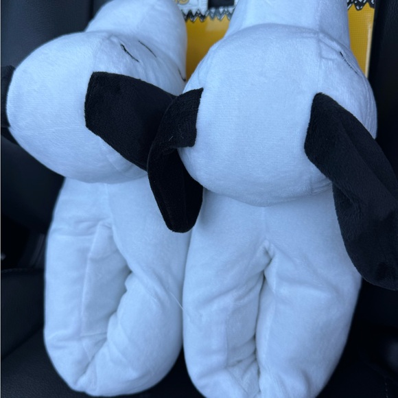 NWT Peanuts Snoopy Plush Slippers- SZ M-L - Picture 1 of 7